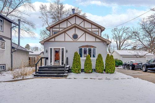 584 S 4th Ave, Des Plaines, IL, 60016-3205 | Card Image