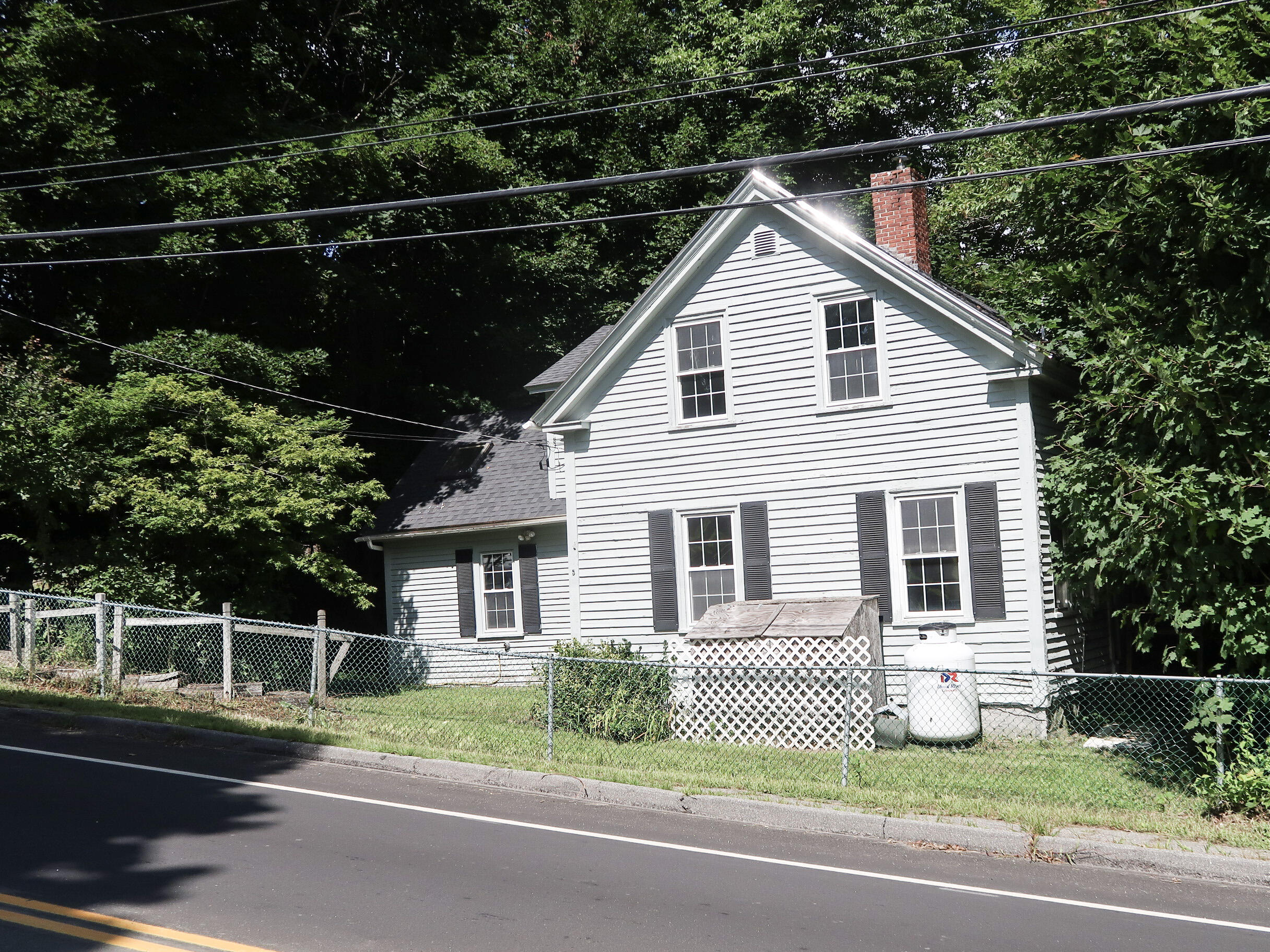 Maple St, Hallowell, ME 04347