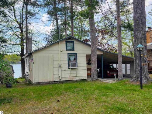 3682 E Cedar Lake Dr, Greenbush, MI, 48738-9720 | Card Image