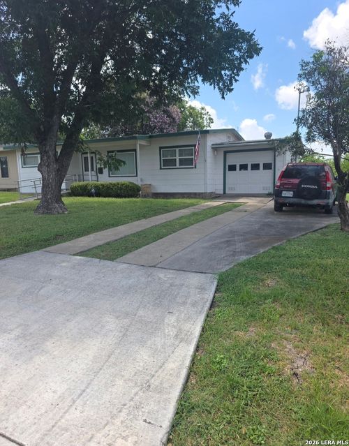 214 Glad, San Antonio, TX, 78223-1336 | Card Image