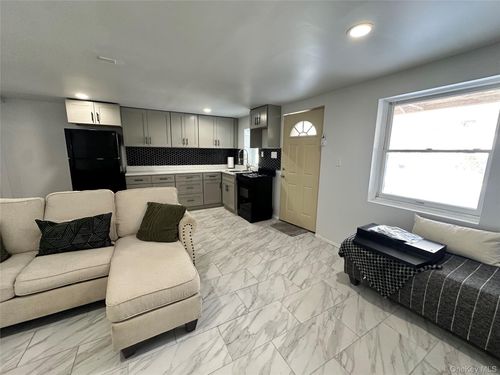 unit-1-245 Glenhill Ave, Yonkers, NY, 10701-5612 | Card Image