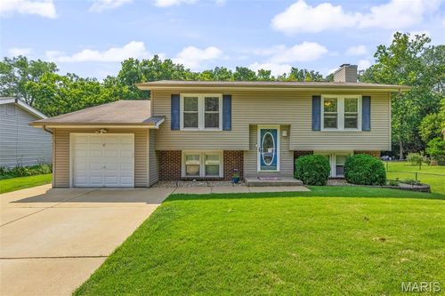 43 Oak Forest Dr, Saint Peters, MO, 63376-3609 | Card Image