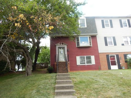 1036 Meadowlark Dr, Harrisonburg, VA, 22802-4921 | Card Image