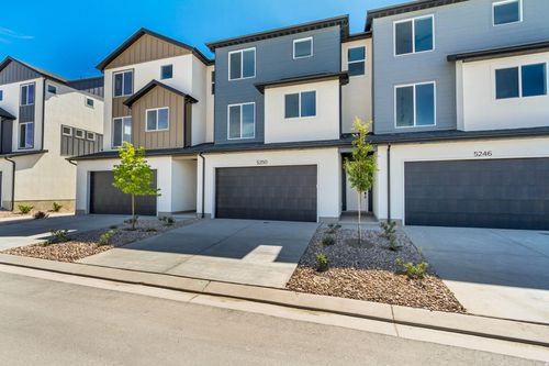 331-5250 N Greenfield Way, Eagle Mountain, UT, 84005-4033 | Card Image