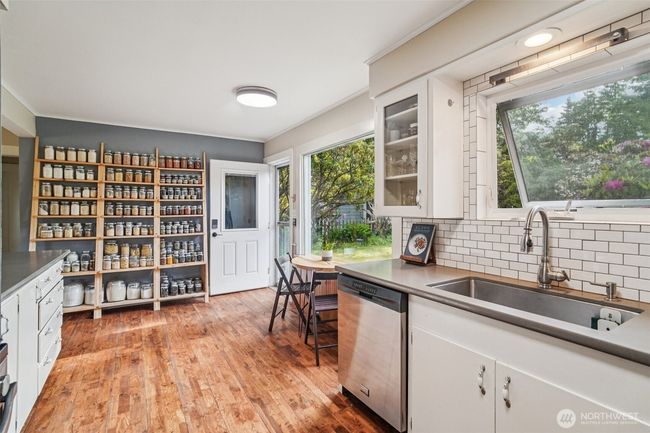 1209 Yew St, House other with 3 bedrooms, 2 bathrooms and null parking in Bellingham WA | Image 10