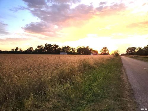 1682 W Coon Creek Ln, Flora, IL, 62839 | Card Image