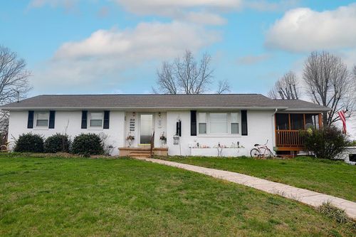 105 Lena St, Bristol, VA, 24201-3105 | Card Image