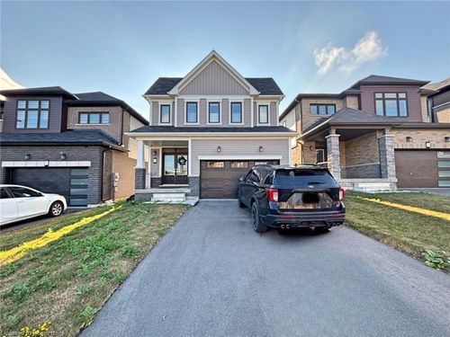 35 Santos Dr, Caledonia, ON, N3W0H2 | Card Image