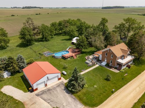 10706 65th Ave Se, Stewartville, MN, 55976-8128 | Card Image