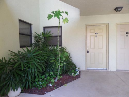 b-1524 Lake Crystal Dr, West Palm Beach, FL, 33411-2084 | Card Image