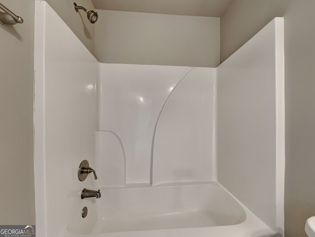 1820 Cobblefield Cir, House other with 5 bedrooms, 5 bathrooms and 3 parking in Dacula GA | Image 22