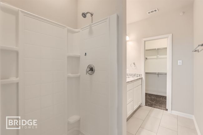 UNIT-11 - 301 E Lamar St, Townhouse with 2 bedrooms, 2 bathrooms and null parking in Mckinney TX | Image 14