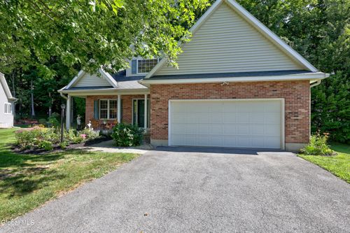 10 Rose Ridge Ct, Saratoga Springs, NY, 12866-8723 | Card Image