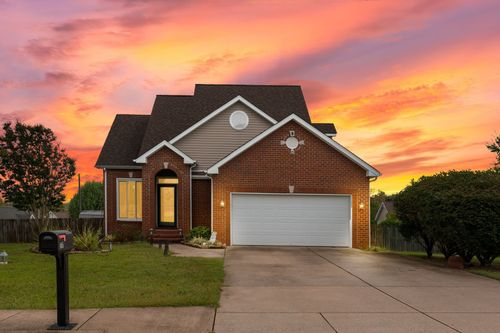 405 Arabian Ln, Springfield, TN, 37172-7367 | Card Image