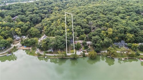 205 Lake Of The Frst, Bonner Springs, KS, 66012-9548 | Card Image