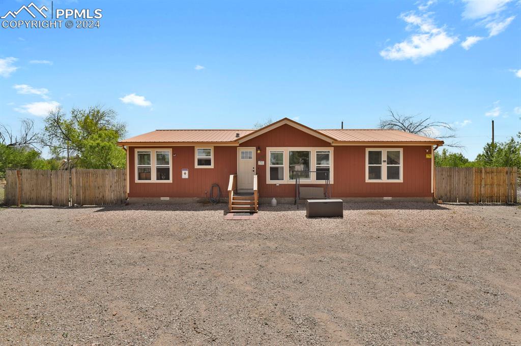 Barnett Rd, Pueblo, CO 81006