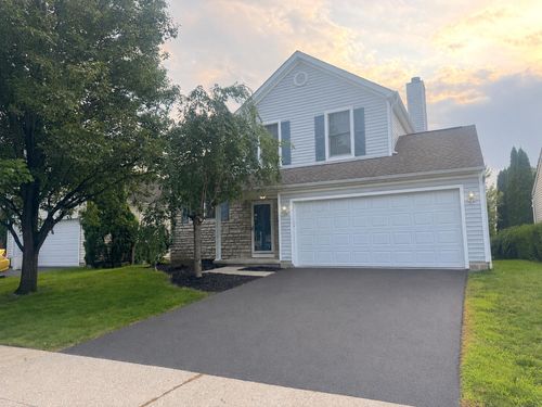 8577 Clover Glade Dr, Lewis Center, OH, 43035-8648 | Card Image