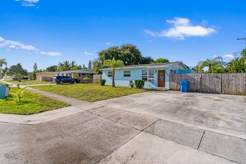 1446 W Jennings St, Lantana, FL, 33462-4119 | Card Image
