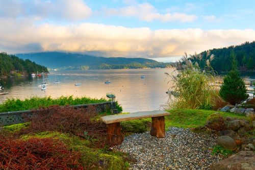 433 Senator Pl, Bowen Island, BC, V0N1G1 | Card Image