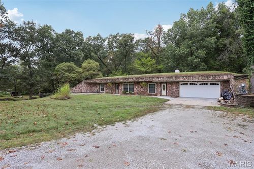 141 Lakecrest Ln, Hillsboro, IL, 62049-2409 | Card Image