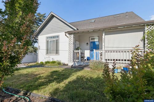 327 S 46th St, Springfield, OR, 97478-6617 | Card Image
