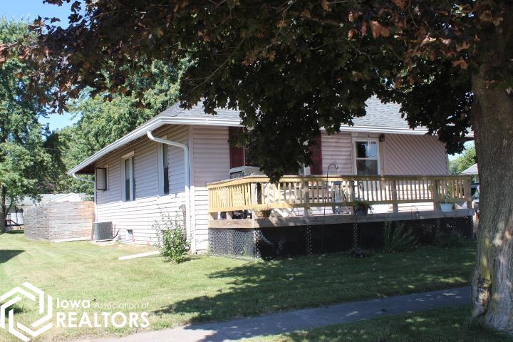5th St, Hampton, IA 50441