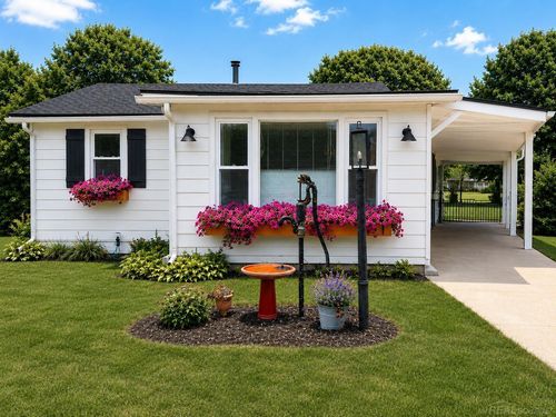 111 Oak Street Road, Cambridge Township, MI, 49230 | Card Image