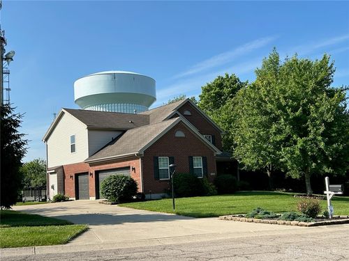 9130 Bennington Way, Centerville, OH, 45458 | Card Image