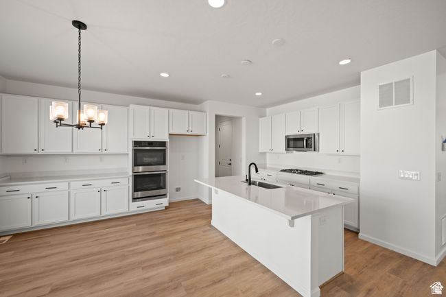 1244 - 2090 E Burger St, House other with 4 bedrooms, 3 bathrooms and 3 parking in Lake Point UT | Image 4