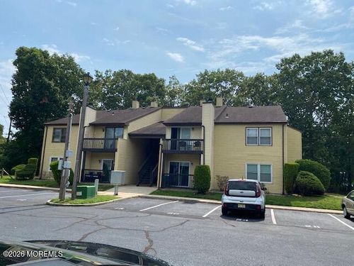 24 Red Oak Ln, Little Egg Harbor Twp, NJ, 08087-1848 | Card Image