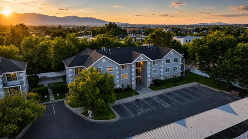 18-30 7500, Midvale, UT, 84047-2071 | Card Image