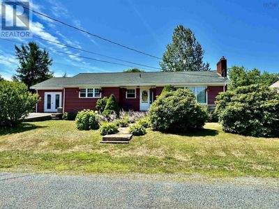 37 Millard Ave, House other with 3 bedrooms, 2 bathrooms and null parking in Liverpool NS | Image 1