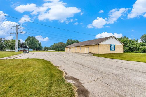 2525 Territorial Rd, Benton Harbor, MI, 49022-7753 | Card Image