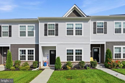 384 Trego Ave, COATESVILLE, PA, 19320-6606 | Card Image