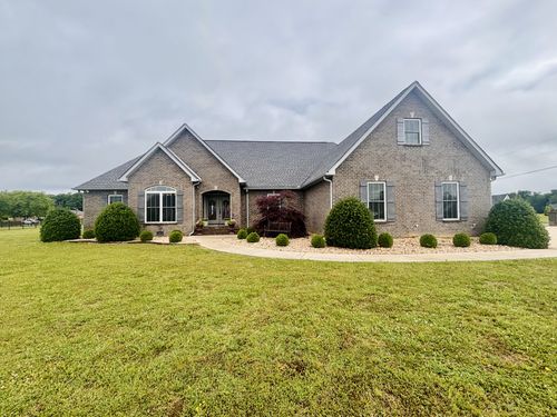 176 Post Oak Ln, Smithville, TN, 37166-1041 | Card Image