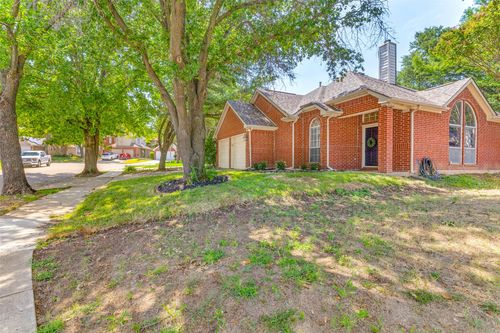 7457 Buckskin Ct, Fort Worth, TX, 76137-1572 | Card Image