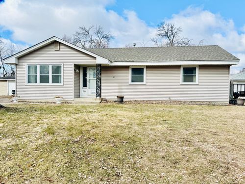 7107 Girard Ave N, Brooklyn Center, MN, 55430-1146 | Card Image