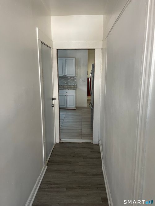 1-191-193 Parrott Avenue, Bridgeport, CT, 06606 | Card Image