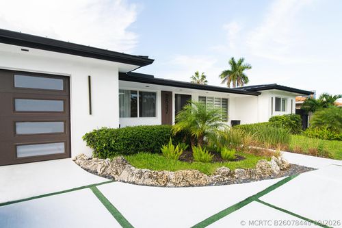 2537 Se 10th Ct, Pompano Beach, FL, 33062-7020 | Card Image