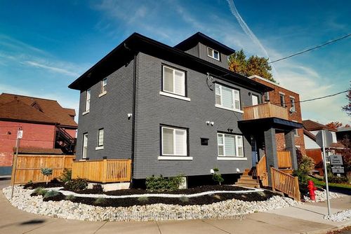 88 Tisdale St S, Hamilton, ON, L8N2W2 | Card Image