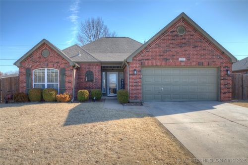 5207 Barr Drive, Sand Springs, OK, 74063 | Card Image