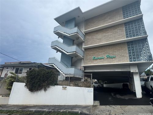 104-1516 Emerson St, Honolulu, HI, 96813-2142 | Card Image