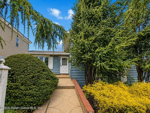 229 Saint Johns Ave, Staten Island, NY, 10305-2925 | Card Image