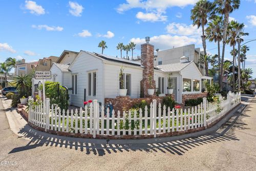 132 Santa Rosa Ave, Oxnard, CA, 93035-4474 | Card Image