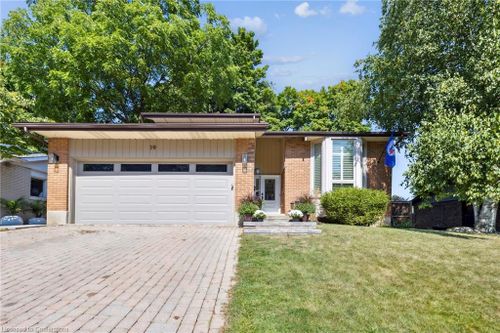 19 Greenbough Crt, Kitchener, ON, N2N1L8 | Card Image