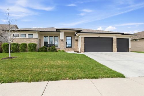 1525 N Shadow Rock Dr, Andover, KS, 67002 | Card Image