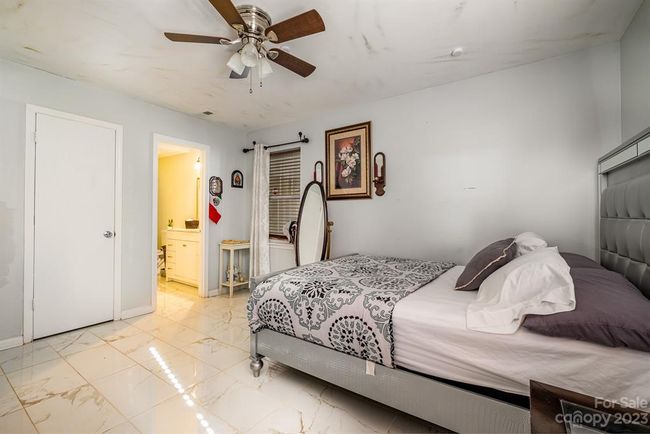 6706 Park Hickory Dr, House other with 3 bedrooms, 2 bathrooms and null parking in Charlotte NC | Image 11