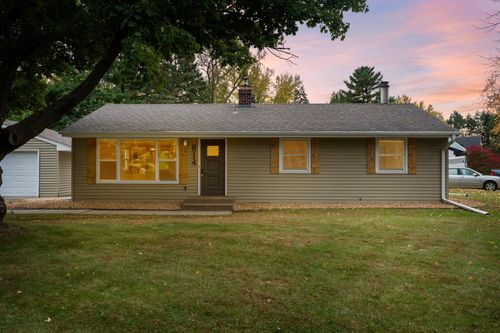 3714 Kenny Ln, White Bear Lake, MN, 55110-4754 | Card Image