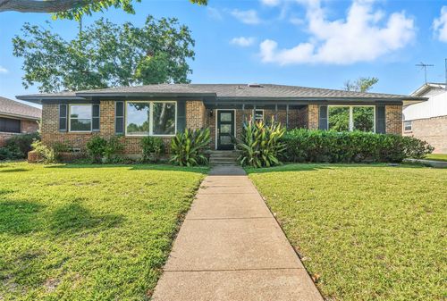 321 Duke St, Garland, TX, 75043-2219 | Card Image