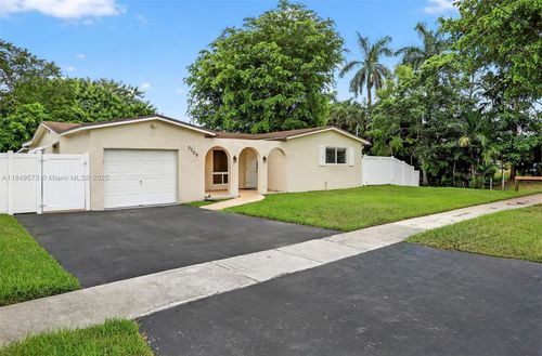 5320 Sw 88th Ter, Cooper City, FL, 33328-5109 | Card Image